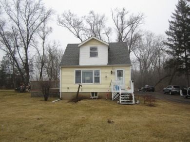 You'll love the size of this property- FIVE ACRES! Cute home on Boone Creek Golf Course in Illinois - for sale on GolfHomes.com, golf home, golf lot