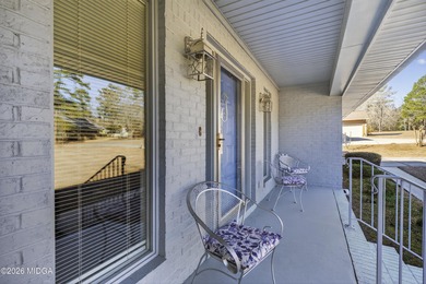 Beautiful all-brick home on the 2nd fairway! This 3-bedroom on Canongate At Healy Point Country Club in Georgia - for sale on GolfHomes.com, golf home, golf lot