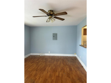Welcome to 1811 Bedford Lane, Unit 162, a delightful 1-bedroom on Kings Point Executive Golf Course in Florida - for sale on GolfHomes.com, golf home, golf lot
