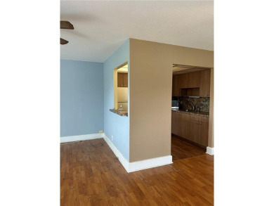Welcome to 1811 Bedford Lane, Unit 162, a delightful 1-bedroom on Kings Point Executive Golf Course in Florida - for sale on GolfHomes.com, golf home, golf lot