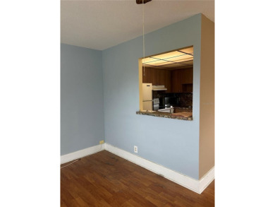 Welcome to 1811 Bedford Lane, Unit 162, a delightful 1-bedroom on Kings Point Executive Golf Course in Florida - for sale on GolfHomes.com, golf home, golf lot