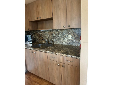 Welcome to 1811 Bedford Lane, Unit 162, a delightful 1-bedroom on Kings Point Executive Golf Course in Florida - for sale on GolfHomes.com, golf home, golf lot