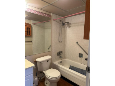 Welcome to 1811 Bedford Lane, Unit 162, a delightful 1-bedroom on Kings Point Executive Golf Course in Florida - for sale on GolfHomes.com, golf home, golf lot