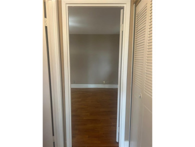 Welcome to 1811 Bedford Lane, Unit 162, a delightful 1-bedroom on Kings Point Executive Golf Course in Florida - for sale on GolfHomes.com, golf home, golf lot