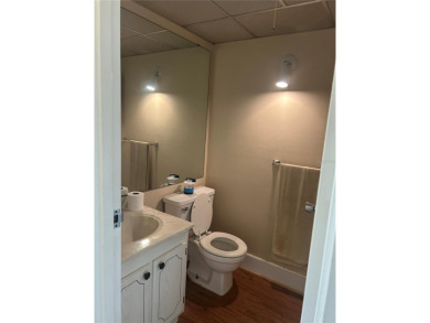 Welcome to 1811 Bedford Lane, Unit 162, a delightful 1-bedroom on Kings Point Executive Golf Course in Florida - for sale on GolfHomes.com, golf home, golf lot