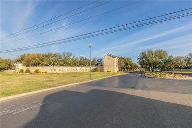 Stunning 5-Bedroom Home with Modern Amenities in Woodway, TX on Twin Rivers Golf Club in Texas - for sale on GolfHomes.com, golf home, golf lot