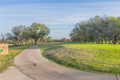 Stunning 5-Bedroom Home with Modern Amenities in Woodway, TX on Twin Rivers Golf Club in Texas - for sale on GolfHomes.com, golf home, golf lot