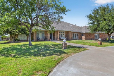AMAZING price on remodeled, North Greentree home on the golf on Green Tree Country Club in Texas - for sale on GolfHomes.com, golf home, golf lot