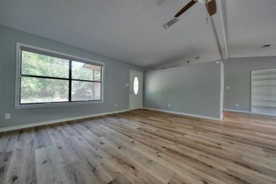 Welcome home to this beautifully maintained 2-bedroom on Hide-A-Way Lake Golf Course in Texas - for sale on GolfHomes.com, golf home, golf lot