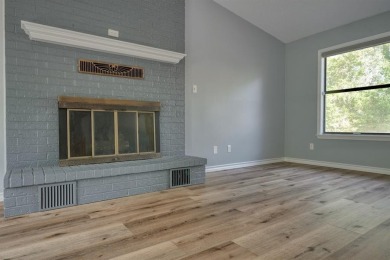 Welcome home to this beautifully maintained 2-bedroom on Hide-A-Way Lake Golf Course in Texas - for sale on GolfHomes.com, golf home, golf lot