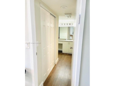 Bright and spacious 2b/2b condo has a split floor plan and on Turnberry Isle Resort and Club in Florida - for sale on GolfHomes.com, golf home, golf lot