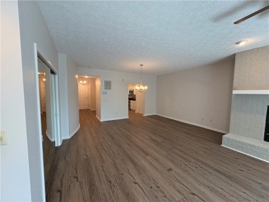 Top Floor End Unit with Lake Views. Totally remodeled and move on Keowee Key Golf and Country Club in South Carolina - for sale on GolfHomes.com, golf home, golf lot