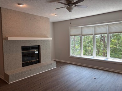 Top Floor End Unit with Lake Views. Totally remodeled and move on Keowee Key Golf and Country Club in South Carolina - for sale on GolfHomes.com, golf home, golf lot
