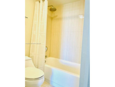 Bright and spacious 2b/2b condo has a split floor plan and on Turnberry Isle Resort and Club in Florida - for sale on GolfHomes.com, golf home, golf lot