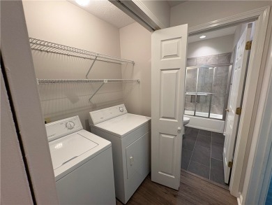 Top Floor End Unit with Lake Views. Totally remodeled and move on Keowee Key Golf and Country Club in South Carolina - for sale on GolfHomes.com, golf home, golf lot