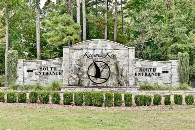Top Floor End Unit with Lake Views. Totally remodeled and move on Keowee Key Golf and Country Club in South Carolina - for sale on GolfHomes.com, golf home, golf lot