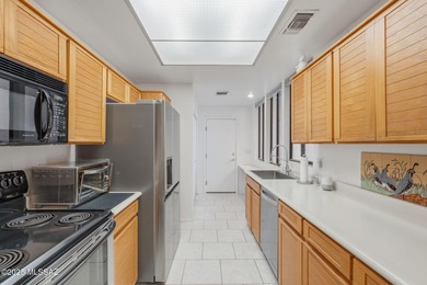 La Paloma Luxury Living in Tucson, AZ ... Yes Please! Two Bed on La Paloma Country Club - Ridge in Arizona - for sale on GolfHomes.com, golf home, golf lot