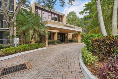 Welcome to this move-in-ready 2-bedroom, 2.5-bath condo in on Bonaventure Country Club in Florida - for sale on GolfHomes.com, golf home, golf lot