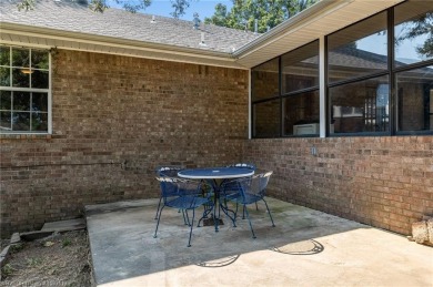 This 2,112 sq ft and 3 bed/2 bath family-friendly home is on Vache-Grasse Country Club in Arkansas - for sale on GolfHomes.com, golf home, golf lot