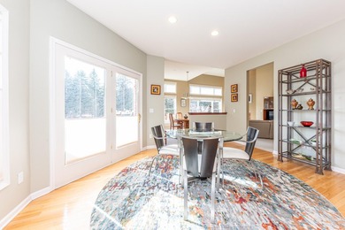 Welcome home to this beautifully appointed 3-bedroom detached on Stonebridge Golf Club in Michigan - for sale on GolfHomes.com, golf home, golf lot