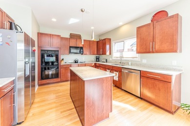 Welcome home to this beautifully appointed 3-bedroom detached on Stonebridge Golf Club in Michigan - for sale on GolfHomes.com, golf home, golf lot