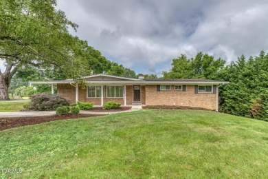 Beautiful 5 bedroom, 3 bath home in the Ridgefields community on Ridgefields Country Club, Inc. in Tennessee - for sale on GolfHomes.com, golf home, golf lot