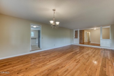 Beautiful 5 bedroom, 3 bath home in the Ridgefields community on Ridgefields Country Club, Inc. in Tennessee - for sale on GolfHomes.com, golf home, golf lot