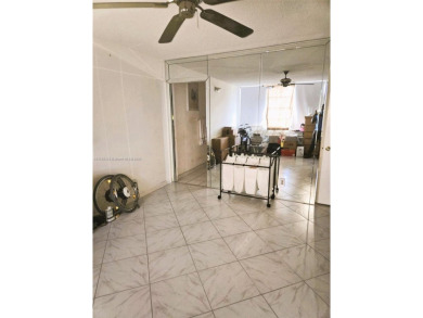 PERFECT OPPORTUNITY TO OWN A VERY LARGE 2 BEDROOM / 2 BATHROOM on Inverrary Country Club in Florida - for sale on GolfHomes.com, golf home, golf lot