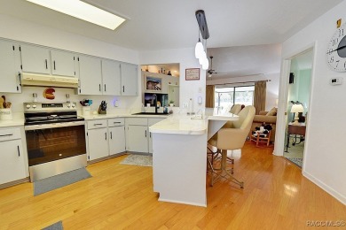 Welcome to this lovely, bright and updated 3 bedroom 2 bath 2 on Citrus Hills Golf Club in Florida - for sale on GolfHomes.com, golf home, golf lot