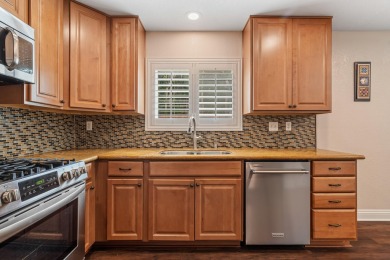 SELLER OPEN TO ALL RESONABLE OFFERS!

 ABSOLUTELY CHARMING on La Quinta Golf  Resort and Country Clubs in California - for sale on GolfHomes.com, golf home, golf lot