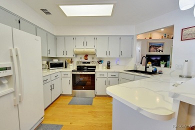 Welcome to this lovely, bright and updated 3 bedroom 2 bath 2 on Citrus Hills Golf Club in Florida - for sale on GolfHomes.com, golf home, golf lot