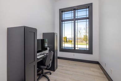 Custom built home in Woodlawn Estates...This Brick Ranch is not on Peninsula Golf Resort in Kentucky - for sale on GolfHomes.com, golf home, golf lot