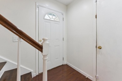 Spacious home on a premium cul-de-sac lot close to Raymond Mem'l on Raymond Memorial Golf Course in Ohio - for sale on GolfHomes.com, golf home, golf lot