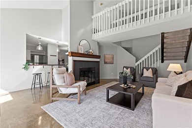 Don't miss out on this 2 Bedroom, 2 Full Bath AND 2 CAR GARAGE on Minor Park Golf Course in Missouri - for sale on GolfHomes.com, golf home, golf lot