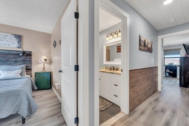 Sellers are offering an $1,000 dollar sellers credit. Indulge in on Pointe Royale Village Country Club in Missouri - for sale on GolfHomes.com, golf home, golf lot