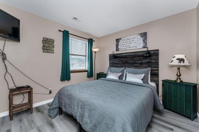Sellers are offering an $1,000 dollar sellers credit. Indulge in on Pointe Royale Village Country Club in Missouri - for sale on GolfHomes.com, golf home, golf lot