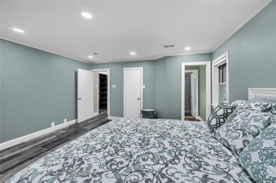 Discover your dream home on the #1 hole of Lake Kiowa's premier on Lake Kiowa Golf Course in Texas - for sale on GolfHomes.com, golf home, golf lot