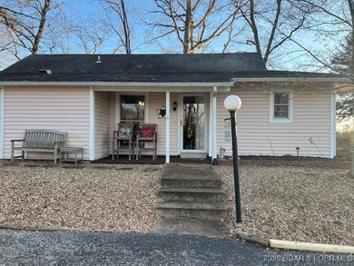 Great opportunity for some mailbox money without a big on The Oaks Golf Course in Missouri - for sale on GolfHomes.com, golf home, golf lot