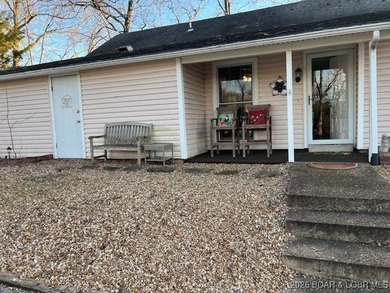 Great opportunity for some mailbox money without a big on The Oaks Golf Course in Missouri - for sale on GolfHomes.com, golf home, golf lot