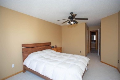 Desirable end unit in great Eagle Trace neighborhood. 2 car on Eagle Valley Golf Course in Minnesota - for sale on GolfHomes.com, golf home, golf lot