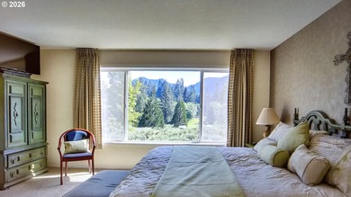Remodeled ground floor unit with tremendous views. Open floor on The Resort at the Mountain in Oregon - for sale on GolfHomes.com, golf home, golf lot