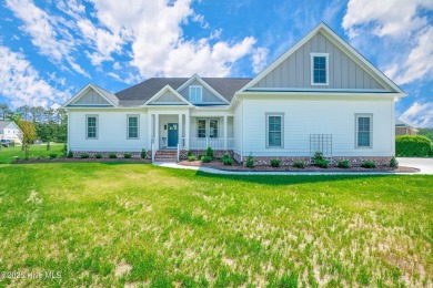 Enjoy this thoughtfully designed, solid, newly built home in the on Sound Golf Links at Albemarle Plantation in North Carolina - for sale on GolfHomes.com, golf home, golf lot