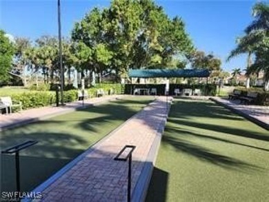Beautiful 2 bedroom plus den and 2 bath condo in perfect on Colonial Country Club in Florida - for sale on GolfHomes.com, golf home, golf lot