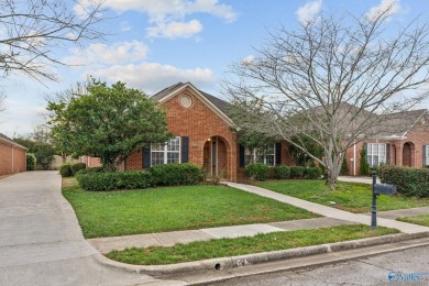 Low maintenance living in Hampton Cove! This 3 bedroom, 2 bath on Hampton Cove Golf Course in Alabama - for sale on GolfHomes.com, golf home, golf lot