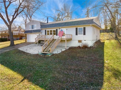 Incredible opportunity for comfortable lake living; and the on Lake Valley Country Club in Missouri - for sale on GolfHomes.com, golf home, golf lot