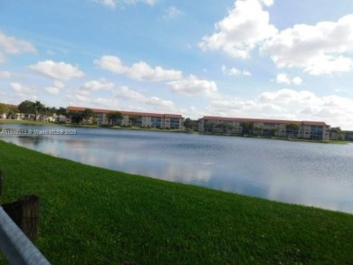 Very cozy 1 bedroom 1 1/2 bathroom,Very ample Bedroom with a on Flamingo Lakes Country Club in Florida - for sale on GolfHomes.com, golf home, golf lot