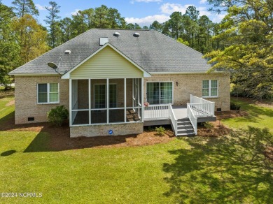 Welcome to this meticulously maintained golf course home in the on Harbour Point Golf Club in North Carolina - for sale on GolfHomes.com, golf home, golf lot
