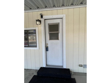 Updated Home in Tri Palm Estates & Country Club! Welcome to this on The Club At Shenandoah Springs in California - for sale on GolfHomes.com, golf home, golf lot