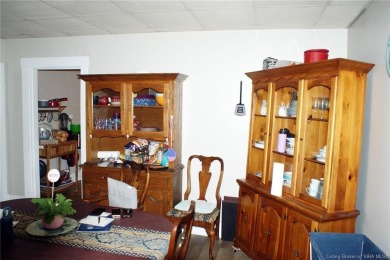 Location, location!  This 3 bedroom home is walking distance to on Cherry Valley Golf Course in Indiana - for sale on GolfHomes.com, golf home, golf lot