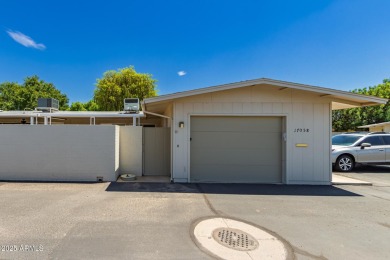 Look no further! This single-story 2-bedroom townhome is the one on Sun City-Willow Creek / Willow Brook  in Arizona - for sale on GolfHomes.com, golf home, golf lot